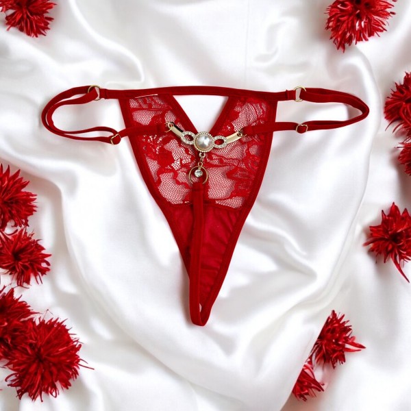 String rouge avec bijou perle & strass dorés