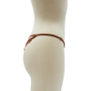 String couleur taupe (marron) en dentelle avec bijou cœur doré