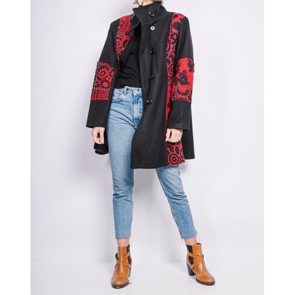 Manteau Rouge et noir  ou gris à motifs